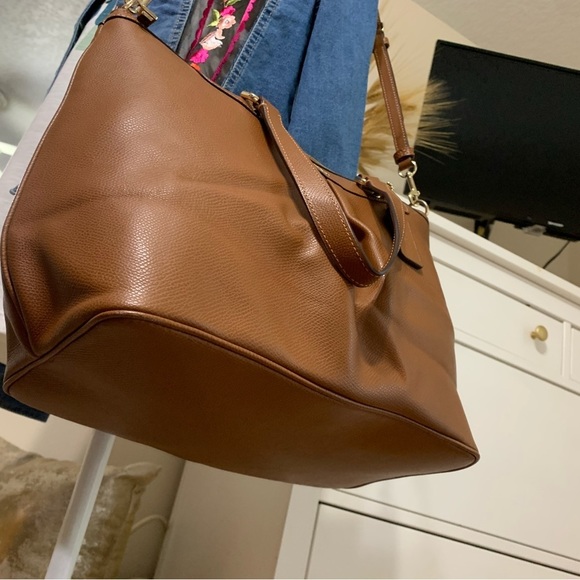 Coach leather cross body satchel. - Picture 4 of 13